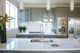 This shows a photo of a modern kitchen.
