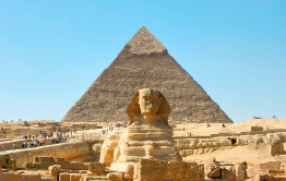 This is a photo of the pyramid of Khafre and the Great Sphinx of Giza.